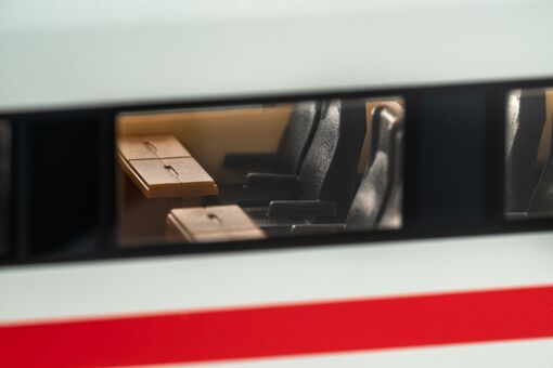 GER: Zugset Metropolitan BR 101 + 2 Personenwg. + Steuerwg. DB AG VI 